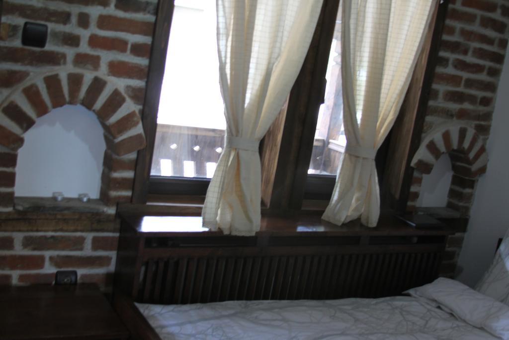 Hotel Шапкова Къща à Delchevo Chambre photo